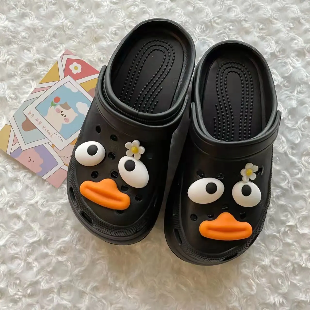 

Shoe Accessories Funny Cute Flower Pig Duck Expression Hot Sale Croc Charms PVC Designer Hole Shoe Charms