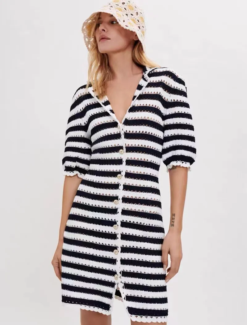 

MAJ* 2022 Spring Summer New Women's Mini Dress Striped Temperament Hollow Out Flower V Neck Short Sleeve Knitted Dress