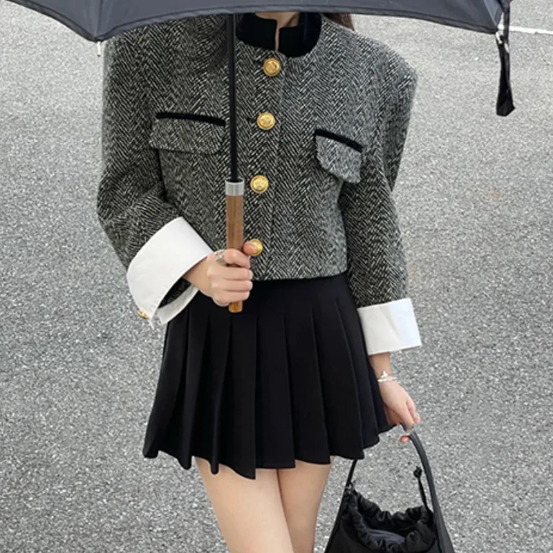 

2023 New Fall Winter Womens Full Sleeve Tweed Velvet Spliced Metal Button Pockets Short Jacket Casual Outerwear Coat