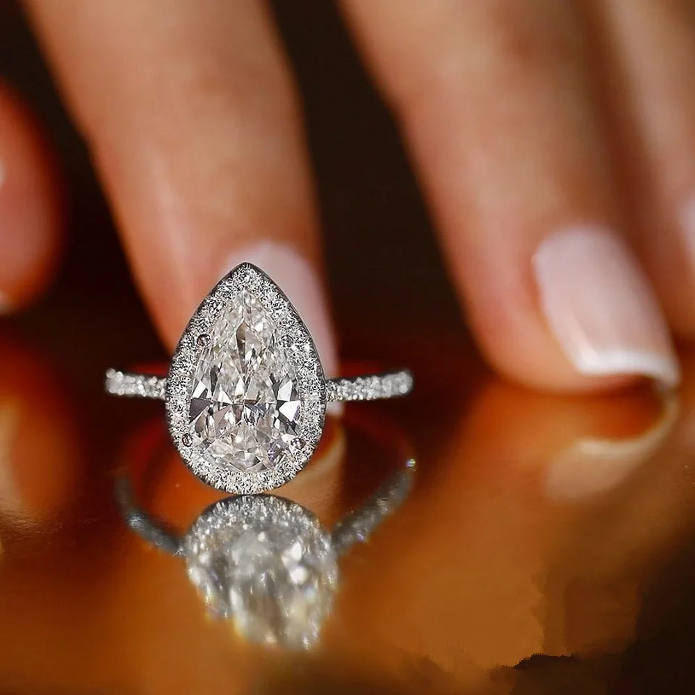 

Hot Sale Water Drop Design Women Ring Micro Paved Crystal Zircon Elegant Bridal Wedding Engagement Jewelry Ring for Lover