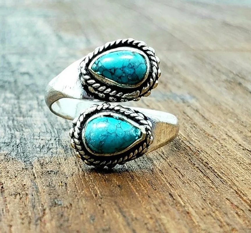 

Retro goose egg drop shaped Turquoise opening adjustable ring