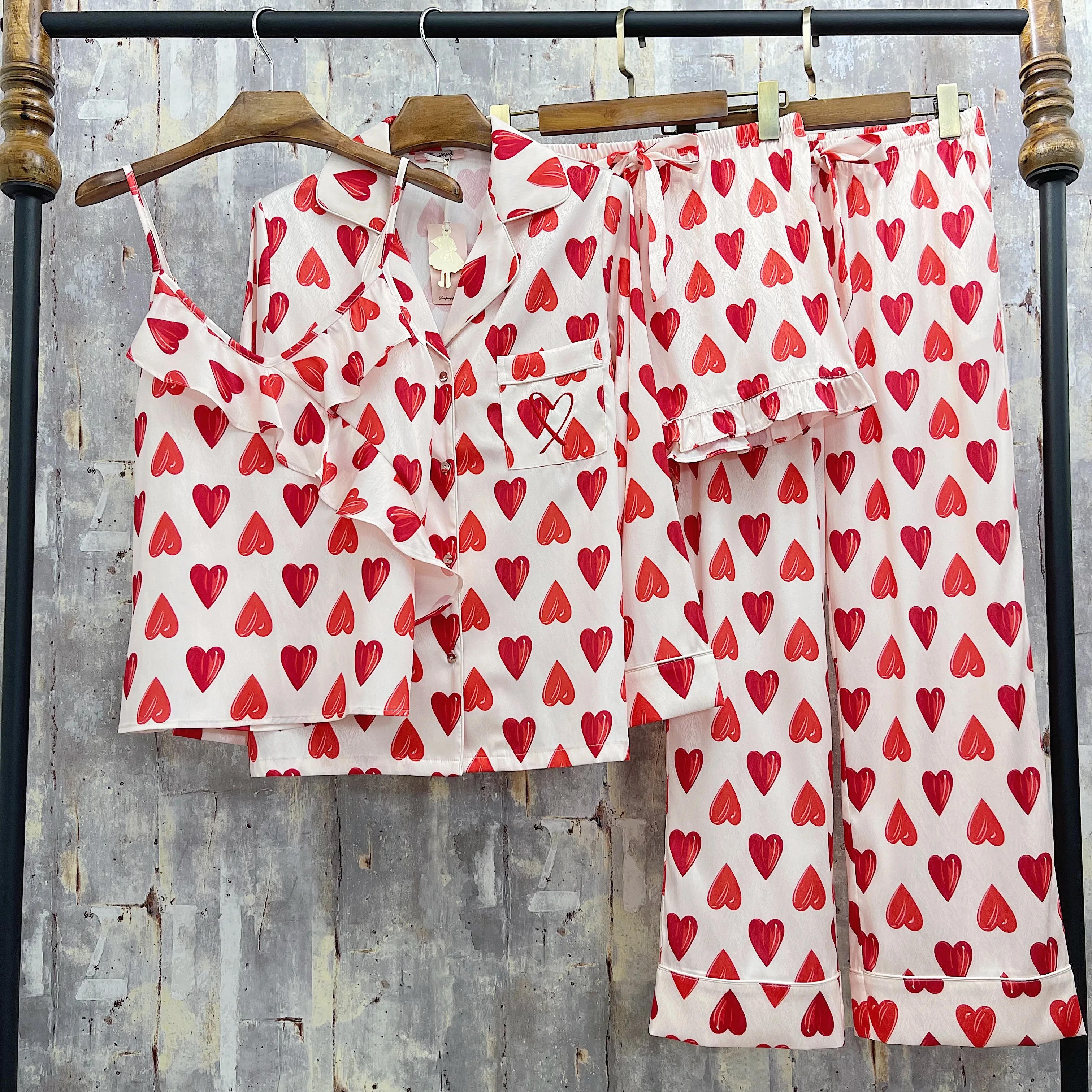 

Summer New Women's Ice Silk Love Heart Pants Pajamas V-Neck Button Homewear Set Autumn Nightwear Fashion Loungewear