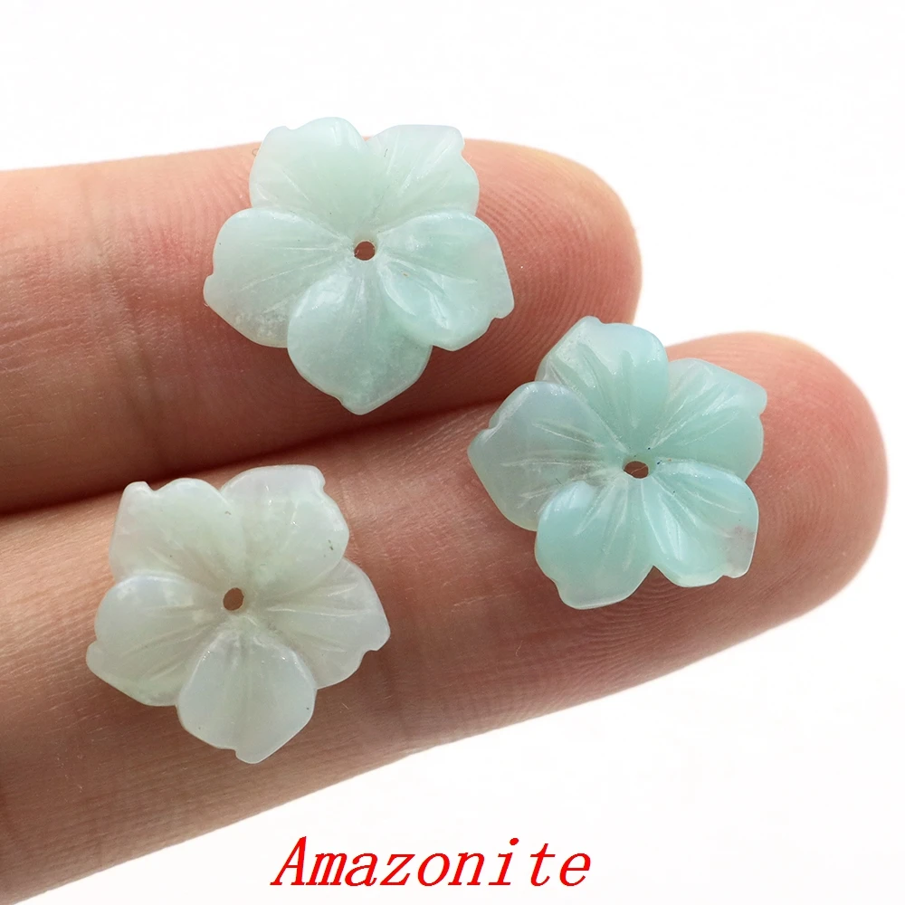 

Персиковые цветы из камня флюорит и аметист