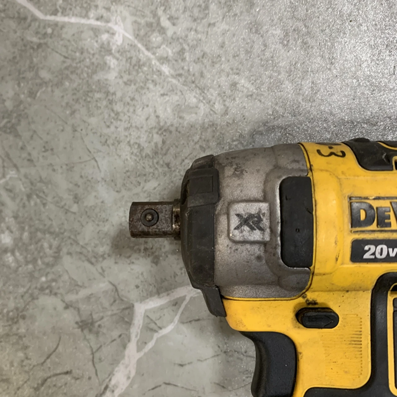 Ударный гайковерт DEWALT DCF887 ATOMIC 20 в модифицированный 2/1 литий-ионный корпус только