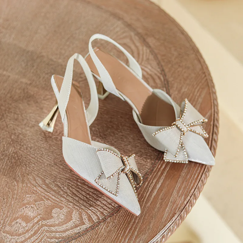 

2022 New French Style High-heeled Sandals Women's Summer Rhinestone Bow Stiletto Pointed Toe Non-tiring Back Trip Slingbacks