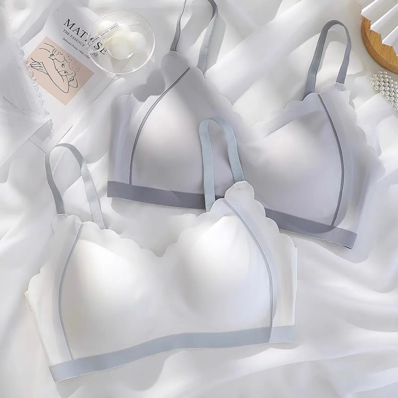 

New Wireless Underwear Women Sexy Lace Bras Seamless Comfortable Latex Sportswear Thin Push Up Bralette Sleep Bra Top Female