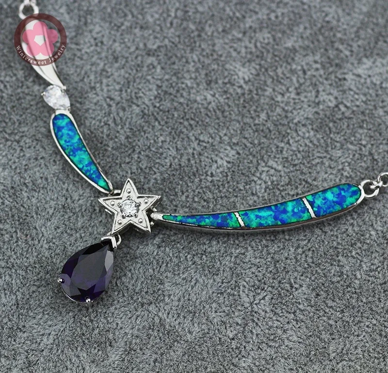 Женская цепочка с подвеской в виде звезды