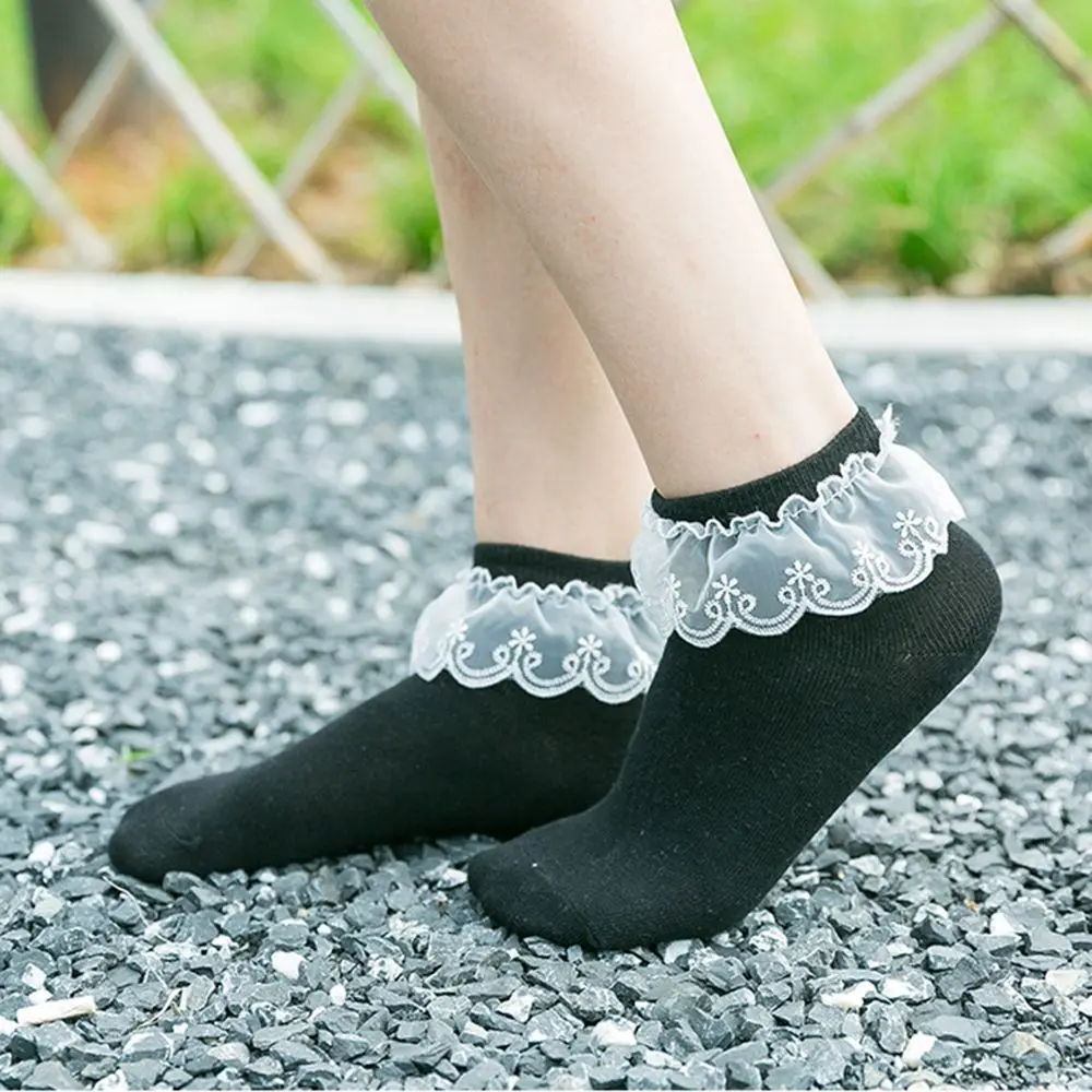 

Comfortable Harajuku Ruffle Cotton Lace Women Ankle Socks Frilly Princess Socks Short Socks