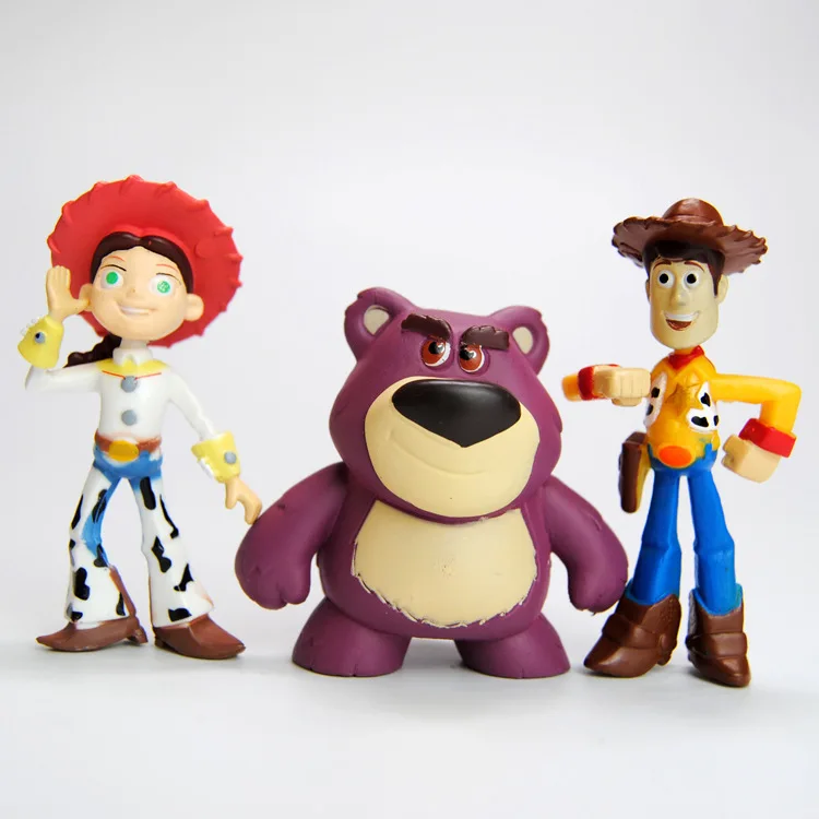 Фото НОВИНКА: Модели-фигурки Beast Kingdom Mobile Toy для украшения тортов: Вуди, Бо Пип и Базз Лайтер в автомобильной тематике — идеальные подарки №3