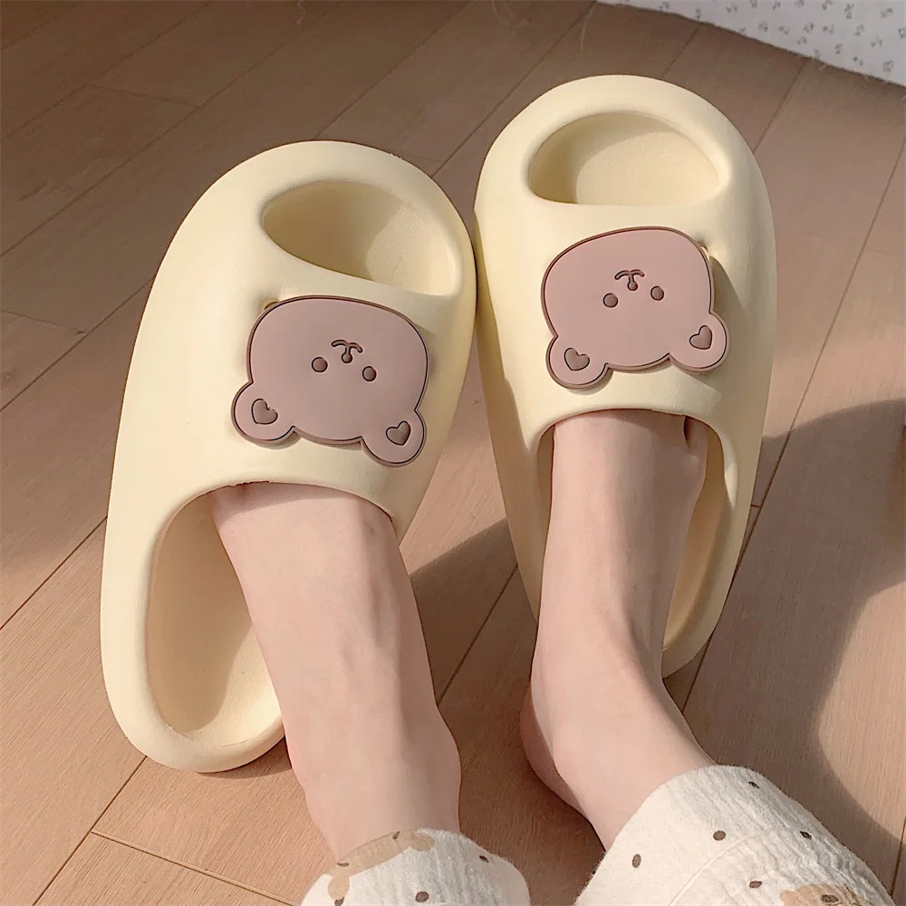 2023 New Bear Slippers Summer Women Slippers Soft Soles Comfortable Home Outdoor Slippers Cartoon Cute Beach Sandals Slippers