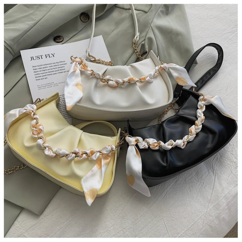 

Small Fresh Chain Bag 2023 New Fashion Pleated One-shoulder Women's Bag Summer Foreign Style Messenger Armpit Cloud Bag Sac