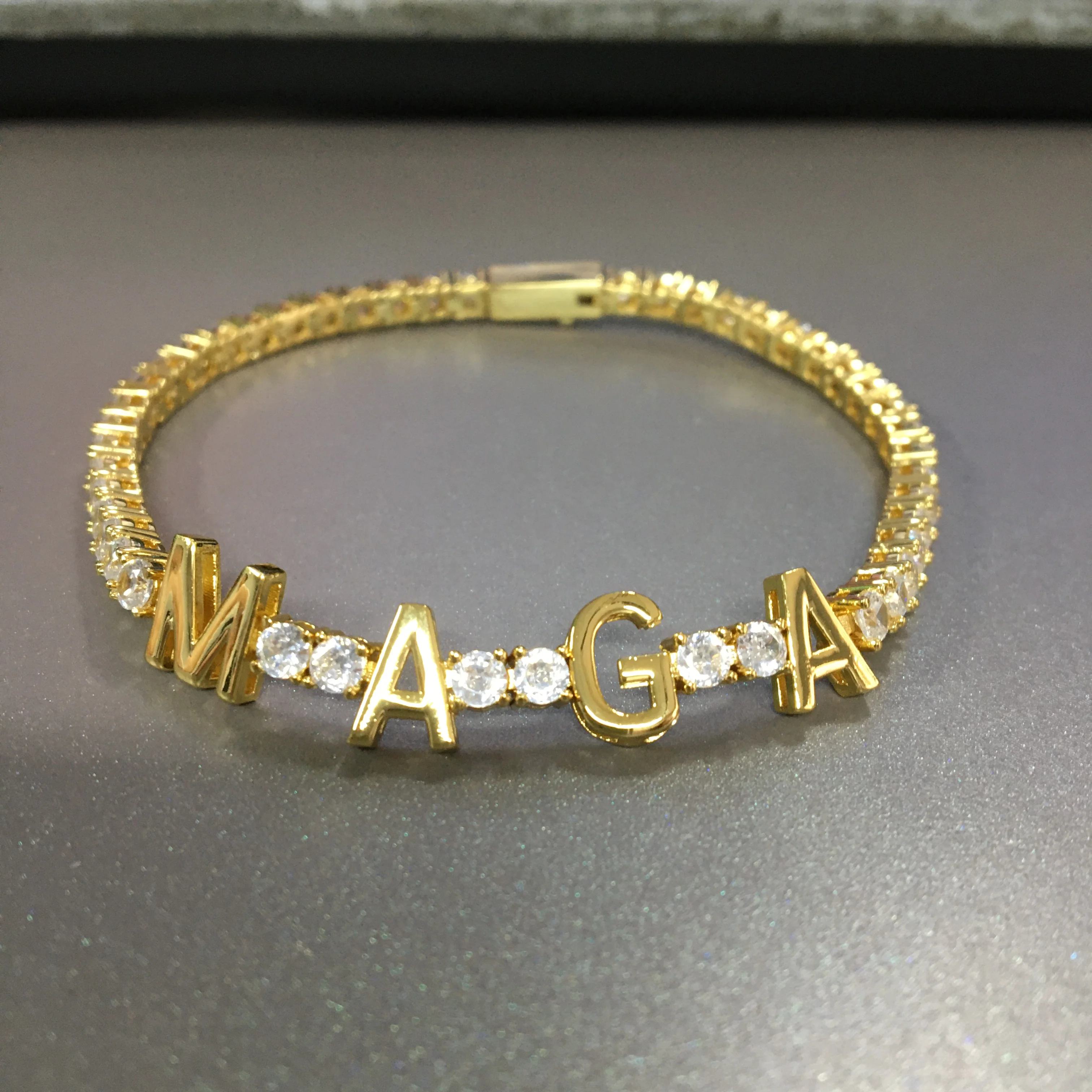 Цепочка с кубическим цирконием BLING KING Женская браслет подвесками в виде надписи