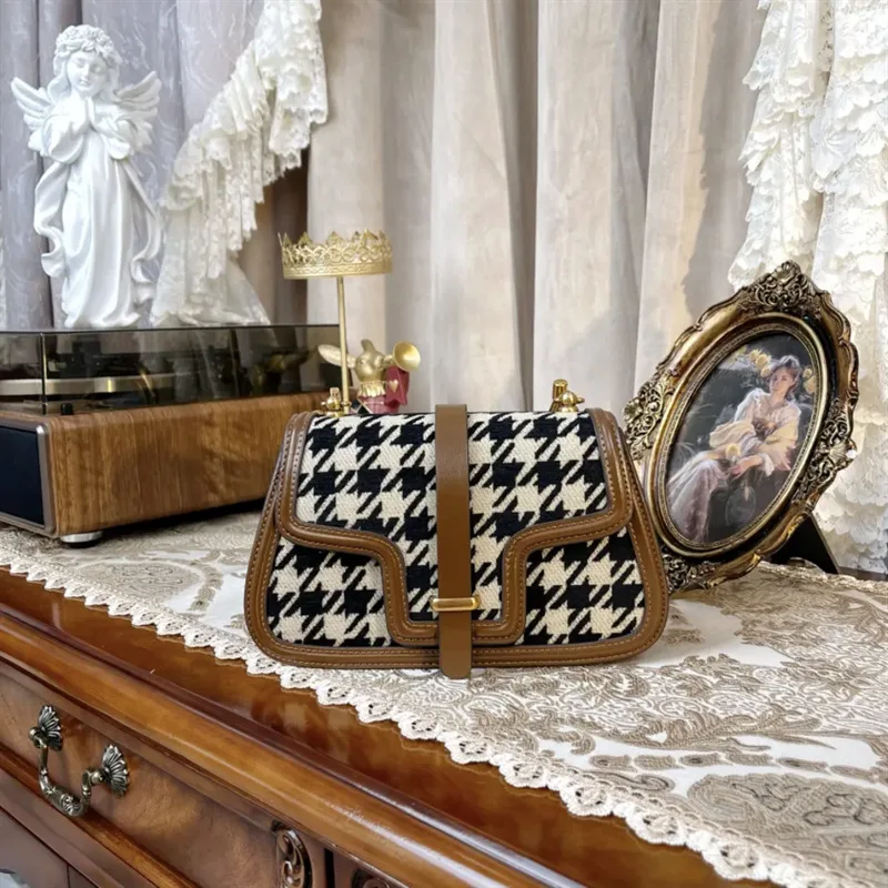 Advanced Retro Fashion Thousand Birds Saddle Bag Women's Bag 2023 New Single-shoulder Messenger Bag Designer Bag Gg Cc Sac