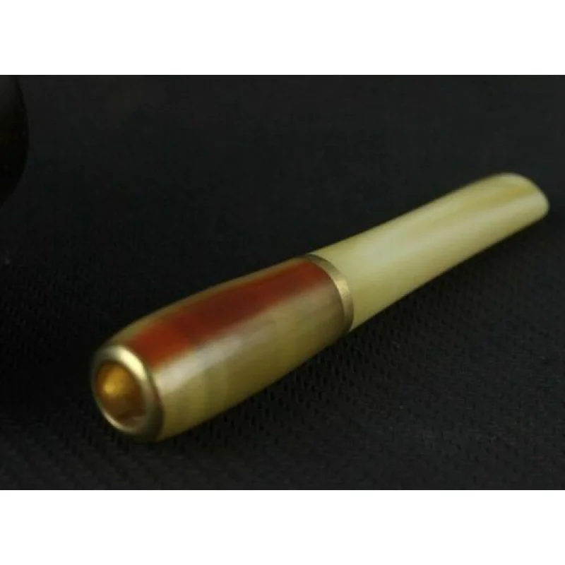 

Chinese Exquisite Hand Carved Horn Smoking Pipe Smoking Tool