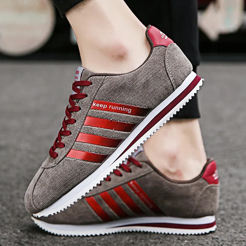 Hot Sale Lightweight Keep Running Shoes for Men Sport Shoes Breathable Sneakers Man Walking Jogging Shoes Outdoor Flat Trainers