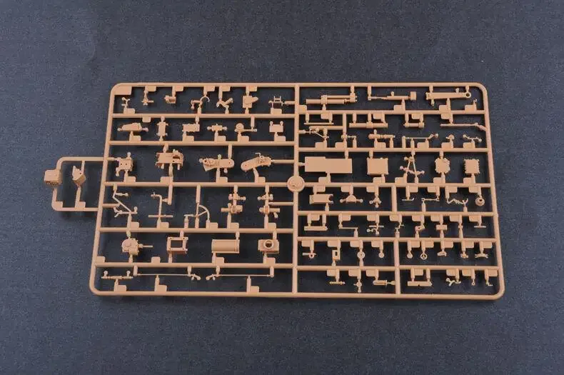 Комплект модели Trumpeter 1/35 02349 Советский 100-миллиметровый пистолет для самообороны