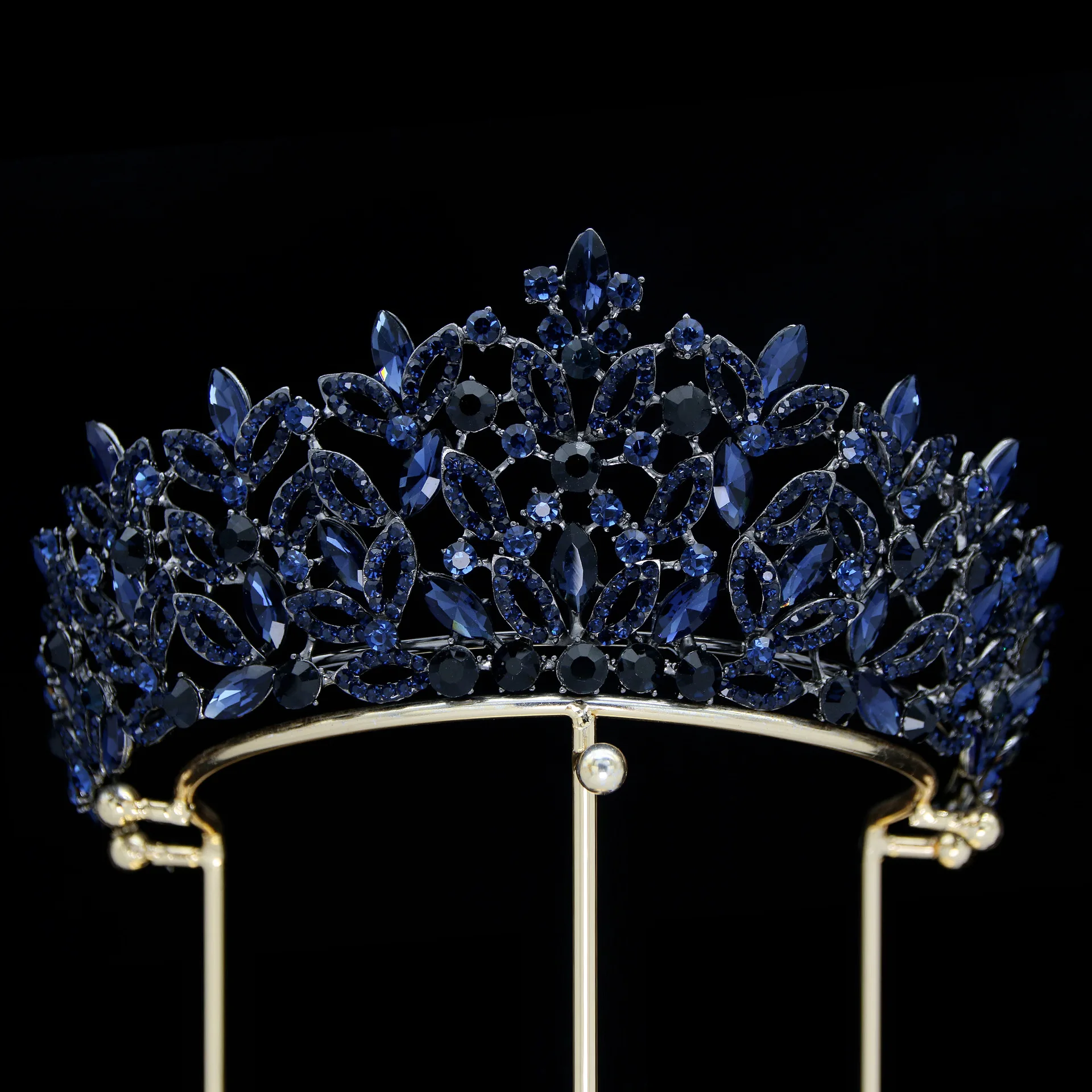 

Baroque Luxury Crystal Bridal Tiaras Royal Queen Crowns For Women Rhinestone Pageant Diadem Veil Tiara Wedding Hair Accessories