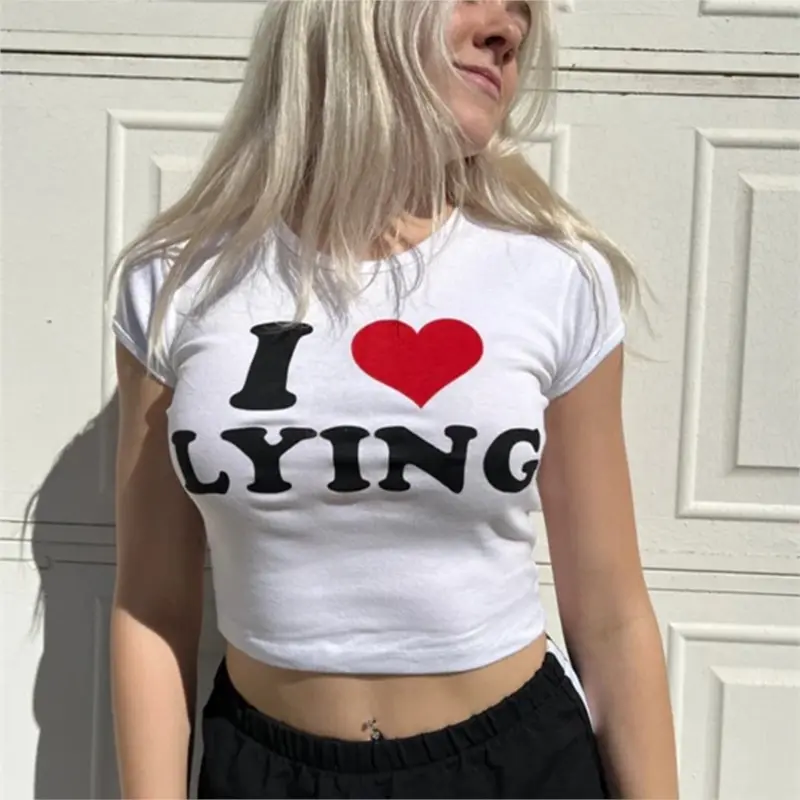 

Женская футболка с коротким рукавом, круглым вырезом и принтом букв