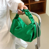 2022 new chain messenger bag super hot niche fashion luxury casual hand carrying small cloth bag popular bag womens bag summer