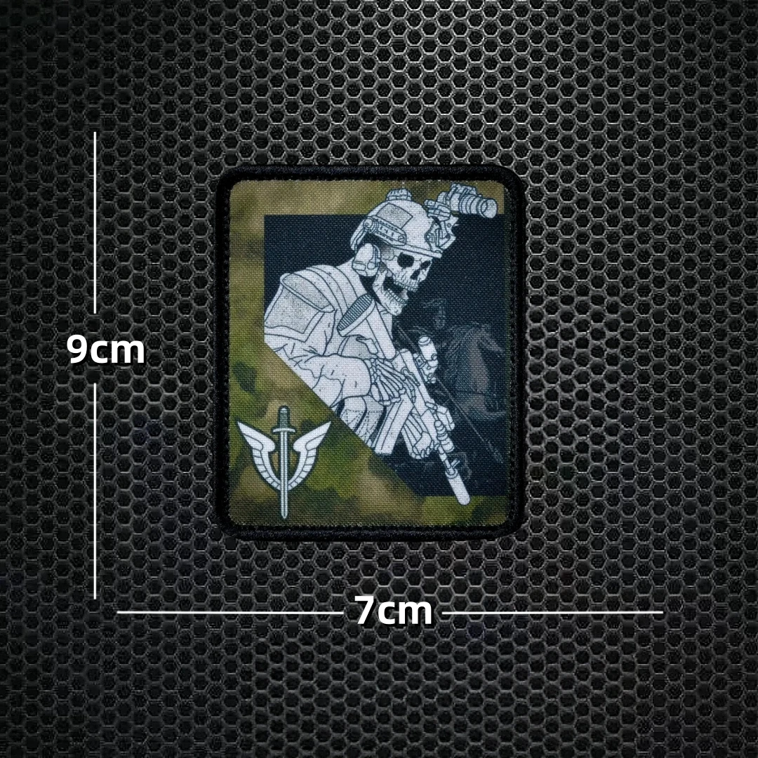 Меховой значок в стиле милитари