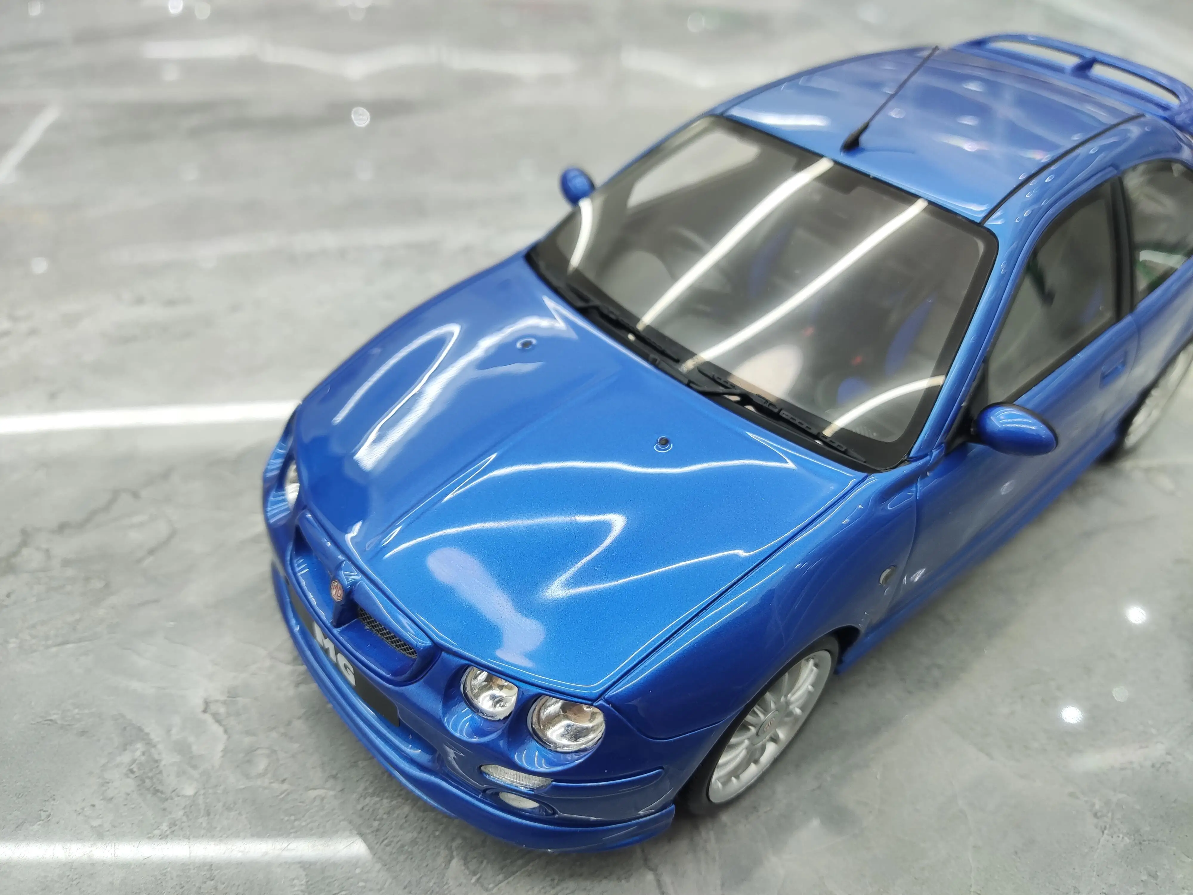 OTTO 1:18 мг 160 ZR 2001 синий ограниченный по 2000 штук имитация смолы статическая модель