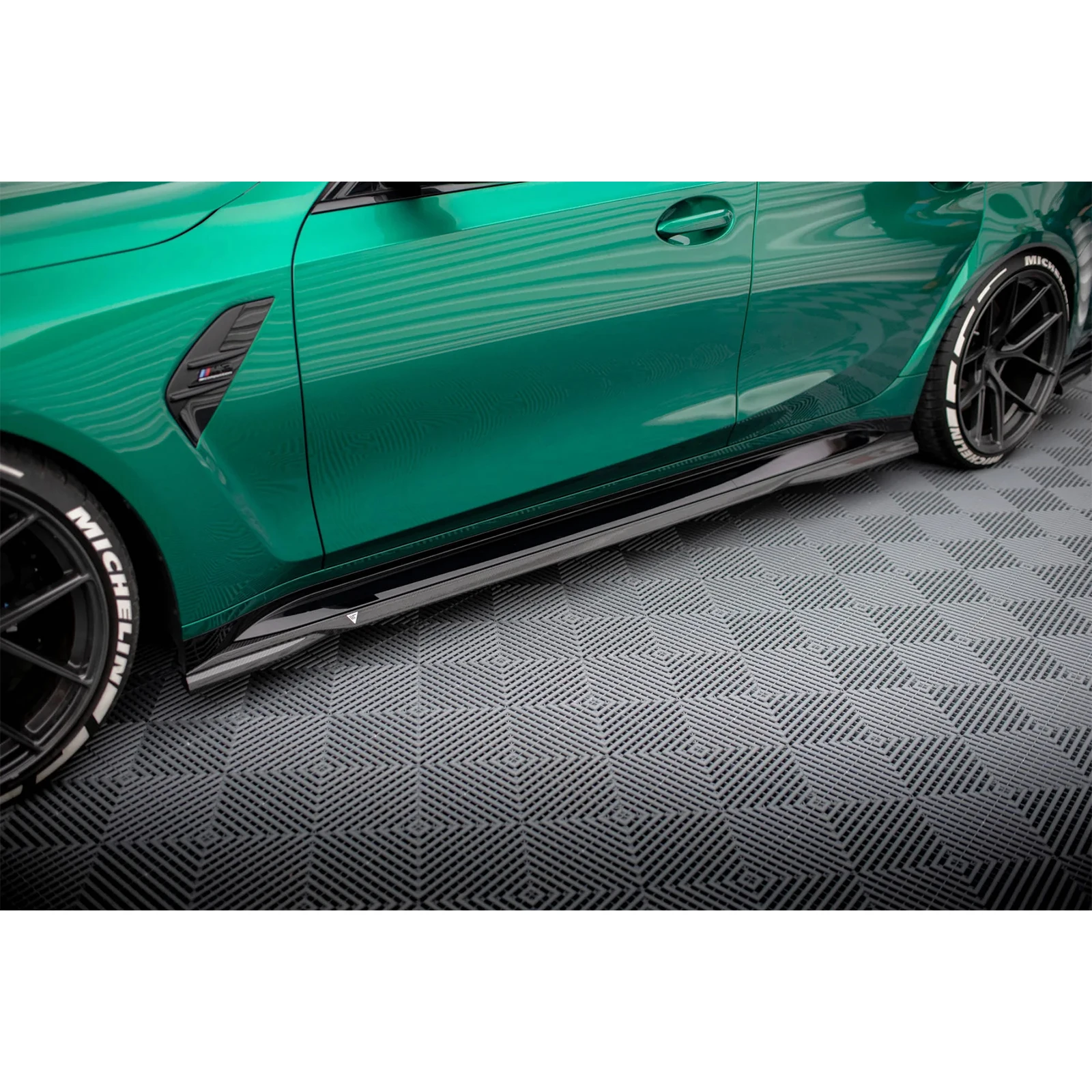 Боковая юбка для BMW M3 G80 G81 2021-2023