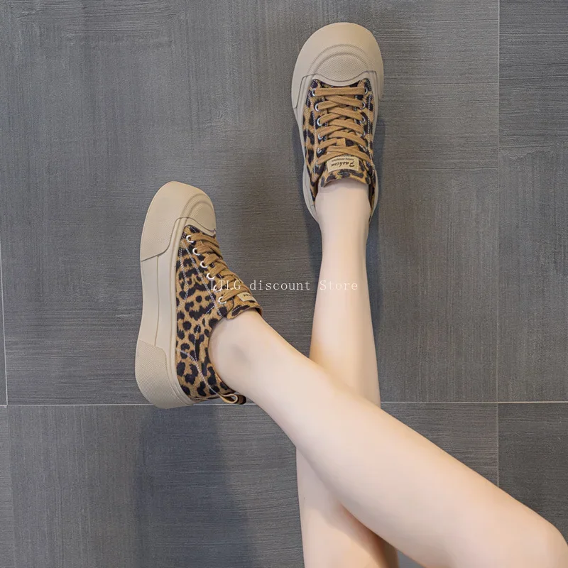 Осенние женские туфли брендовые кроссовки на платформе новинка 2024 увеличение