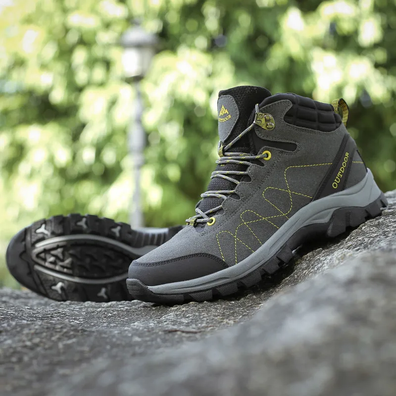 Winter Warm Mens Walking Boots Comfortable Lace-up Unisex Outdoor Hiking Boots Anti-slip Mens Fur Mountain Boots Botas Hombre