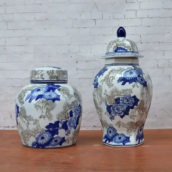 

Caicai, Tao the new Chinese blue and white porcelain decorative ceramic ornaments pine pattern tank model house living room deco