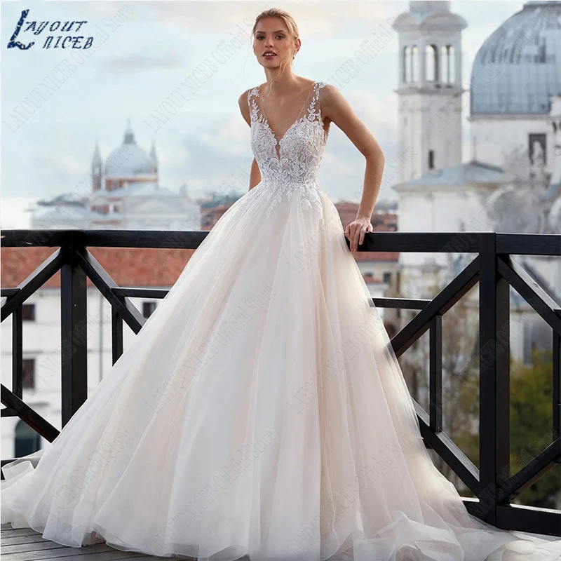 

LAYOUT NICEB Elegant V Neck Wedding Dresses for Women Lace Applique Bridal Gown A Line Sleeveless Vestido De Noiva Casamento