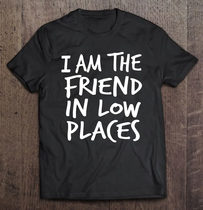 

Футболка оверсайз с надписью «I Am The Friend In Low Places», от Yoray