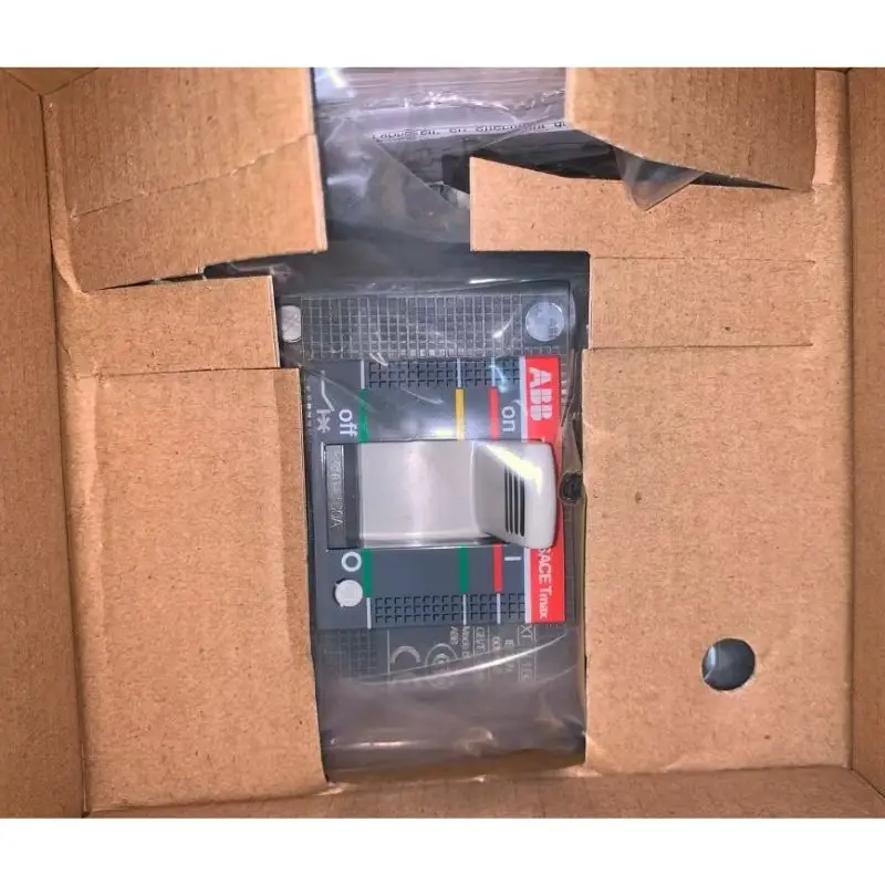 Совершенно новый Автоматический выключатель ABB XT1N 160 TMD160/1600 F 3P