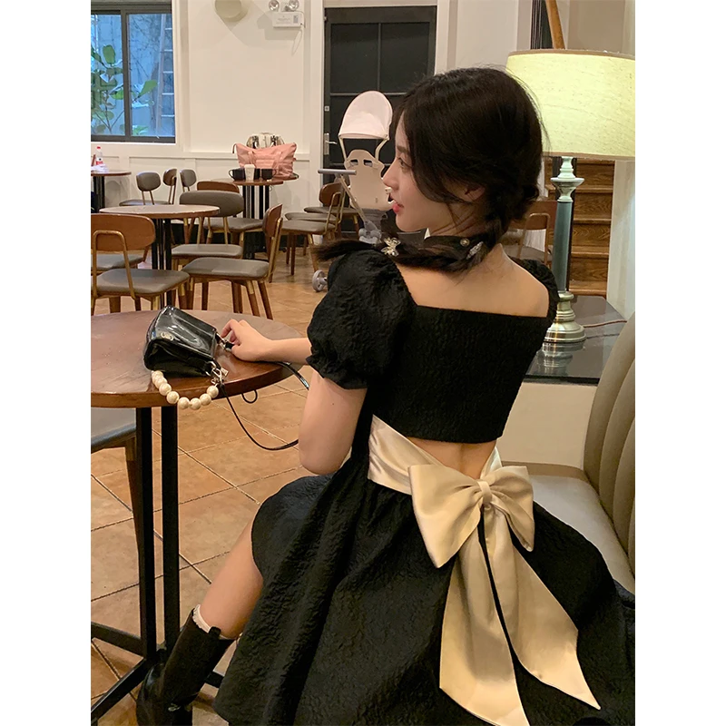 

Черное женское платье Y2K, кавайное Элегантное повседневное платье-трапеция с пышными рукавами, квадратным вырезом и бантом, винтажное Летне...