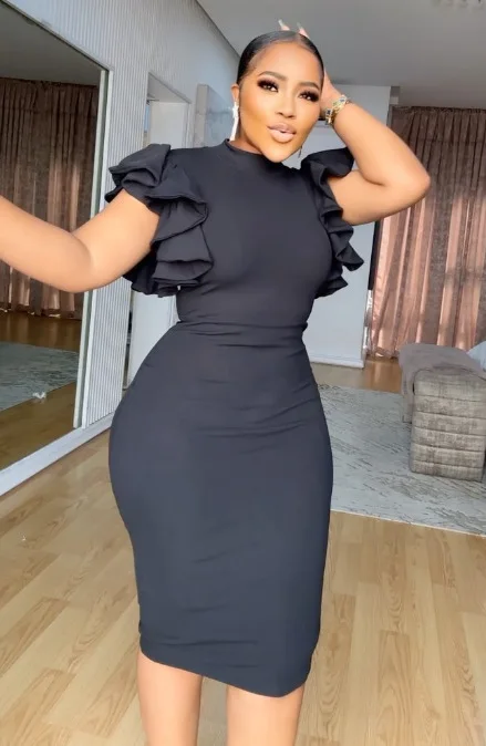 Платье женское летнее однотонное с коротким рукавом-лепестком и круглым вырезом