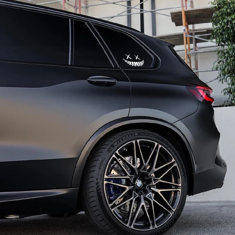 Автомобильная наклейка с демоном и улыбающимся лицом заднее ветровое стекло