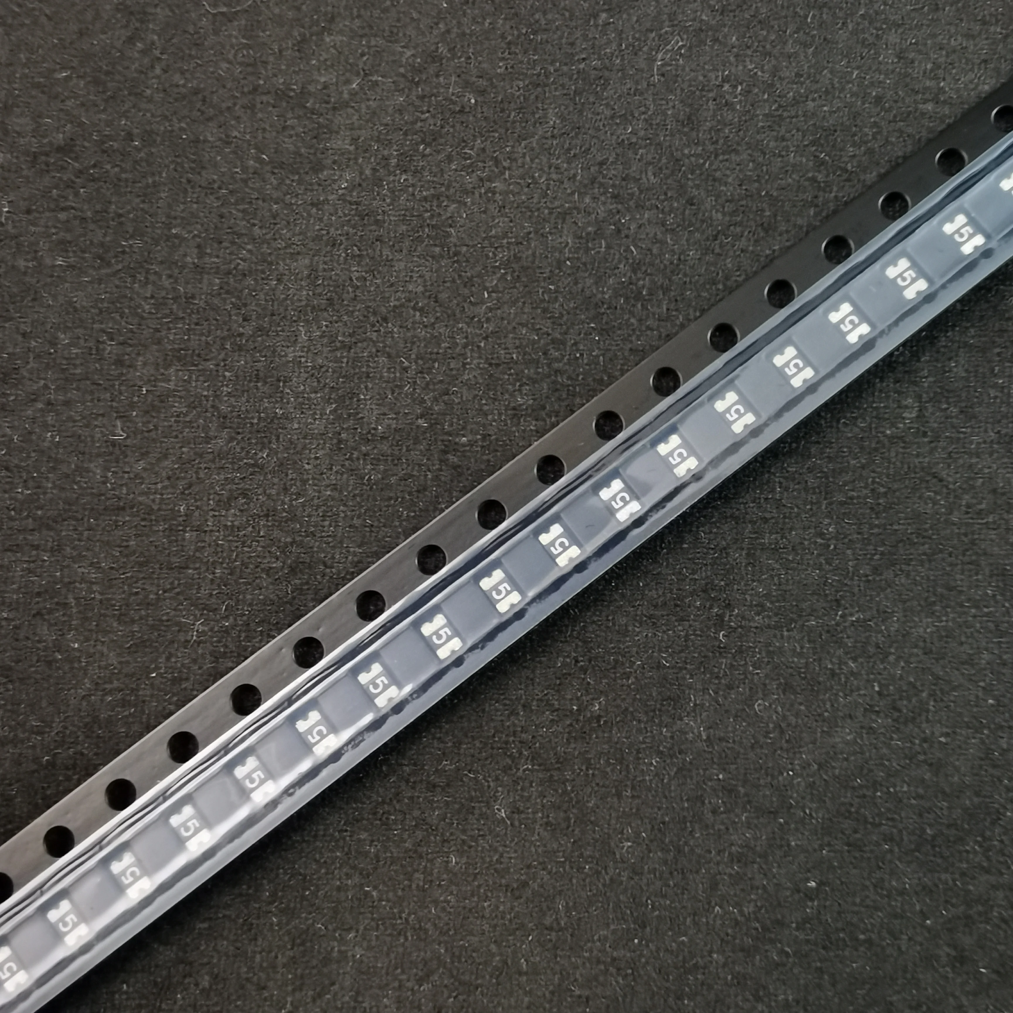 0805 SMD патч PTC самовосстанавливающийся предохранитель 0 5 А 6 В 5000 шт./упак.