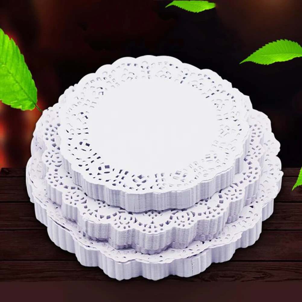 

100Pcs Lace Paper Wedding Christmas Table Decoration Creative Clean Disposable Cake Pad Paper Coasters Cake Pad Paper