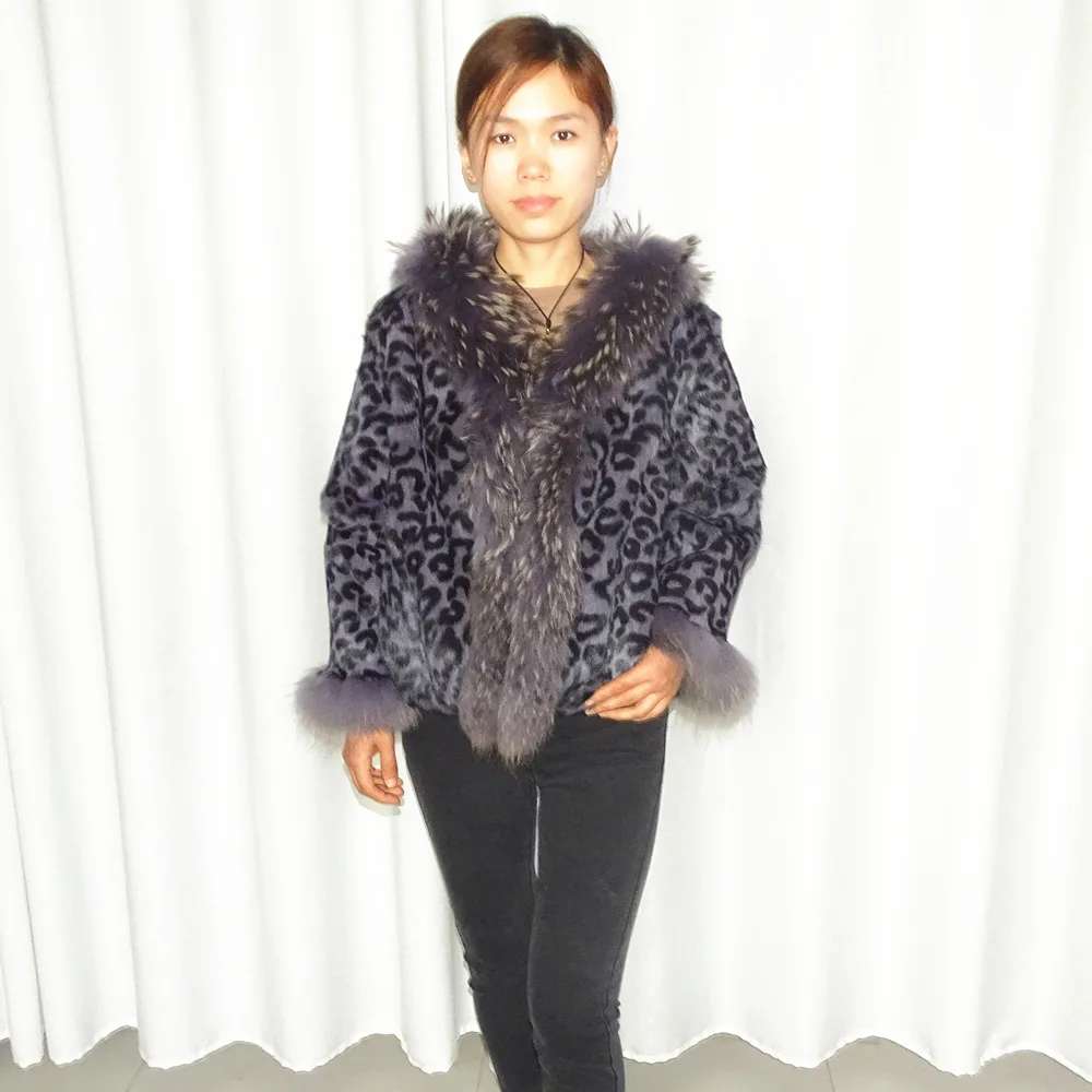 Модное женское меховое пальто с леопардовым принтом из кроличьего меха и