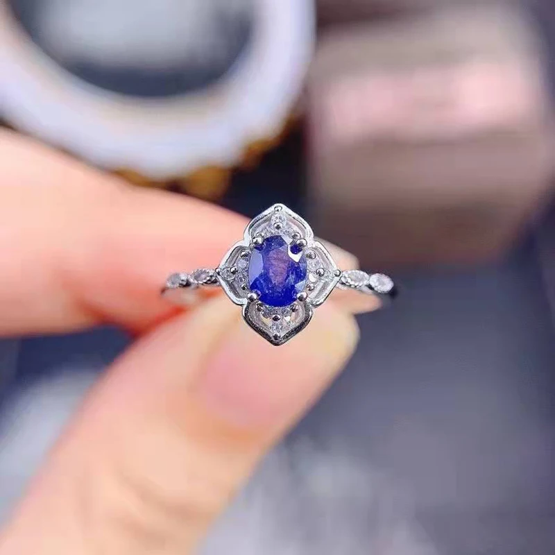 

Hot Sale Flower Ladies Wedding Eternal Ring Inlay Shine Oval Cubic Zirconia Exquisite Women Engagement Banquer Birthday Jewelry