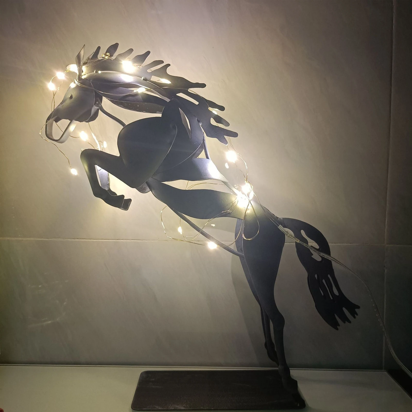 

Horse Statue Ornaments Decoration Creativity Gift For Christmas New Year Thanksgiving Iron Crafts Miniatures Figurines