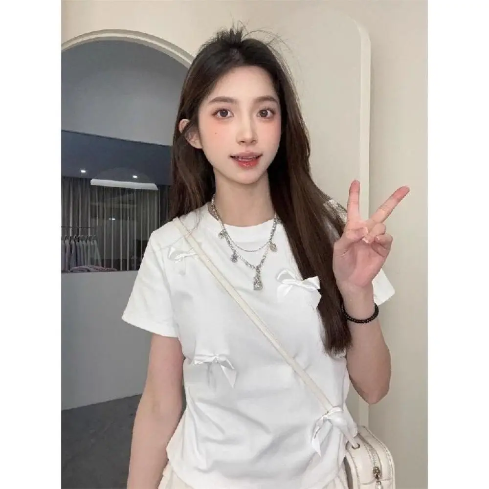 Женская футболка с бантом коротким рукавом и круглым вырезом