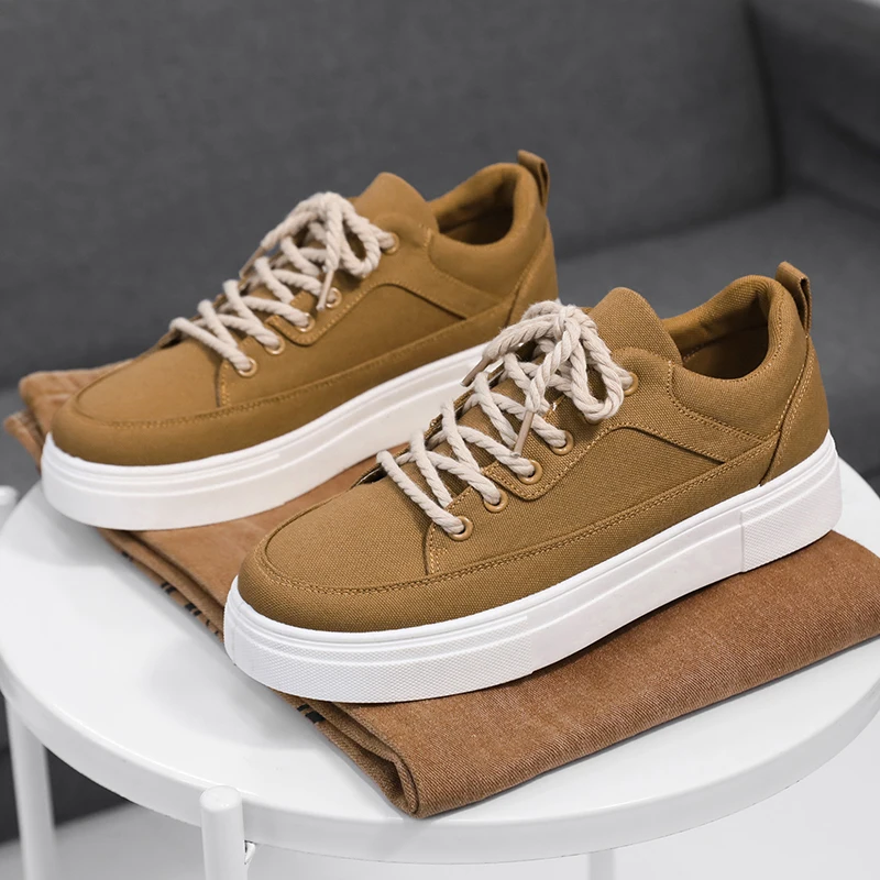 

Man Breathable Canvas Shoes Men's Casual Shoes Men Slip-on Board Shoes Outdoor Flats Men Comfortable Walking Flats Slip on