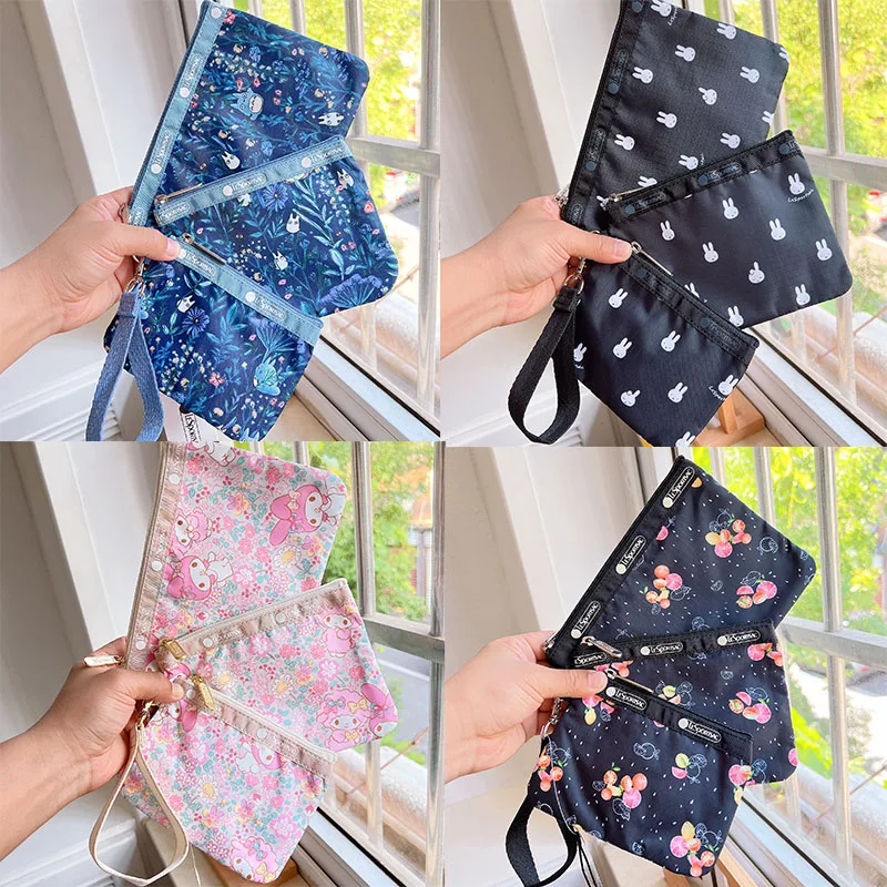 

New Lesportsac Anime Multi Layer Change Handle Key Handle Rope Bag Can Be Opened with Multiple Colors Available As Holiday Gifts