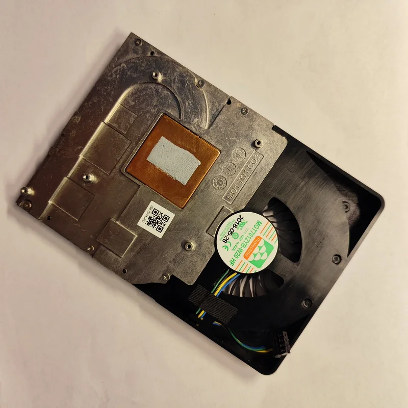 Новый радиатор-кулер для видеокарты Quadro M2000 5 ГБ MGT7012YB-W20 HF DC12V 0 43A