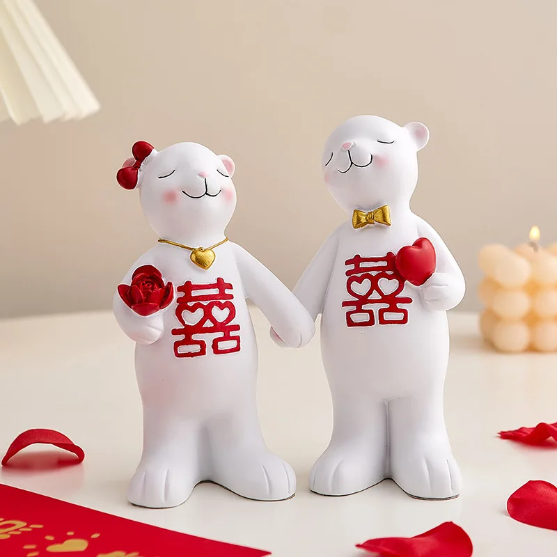 

Couples bear ornaments festive home living room porch desktop decorations to send friends and newlyweds wedding gifts