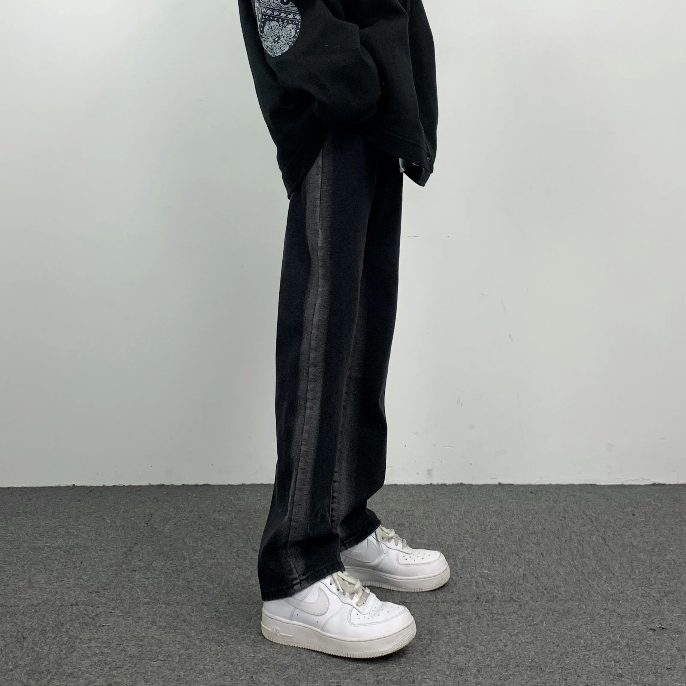 Men's Jeans Japanese Hip Hop Spray Gradient Straight Fit Y2K Pants Straight Fit Casual Hip Hop Brand Jeans Aesthetic Black Jeans