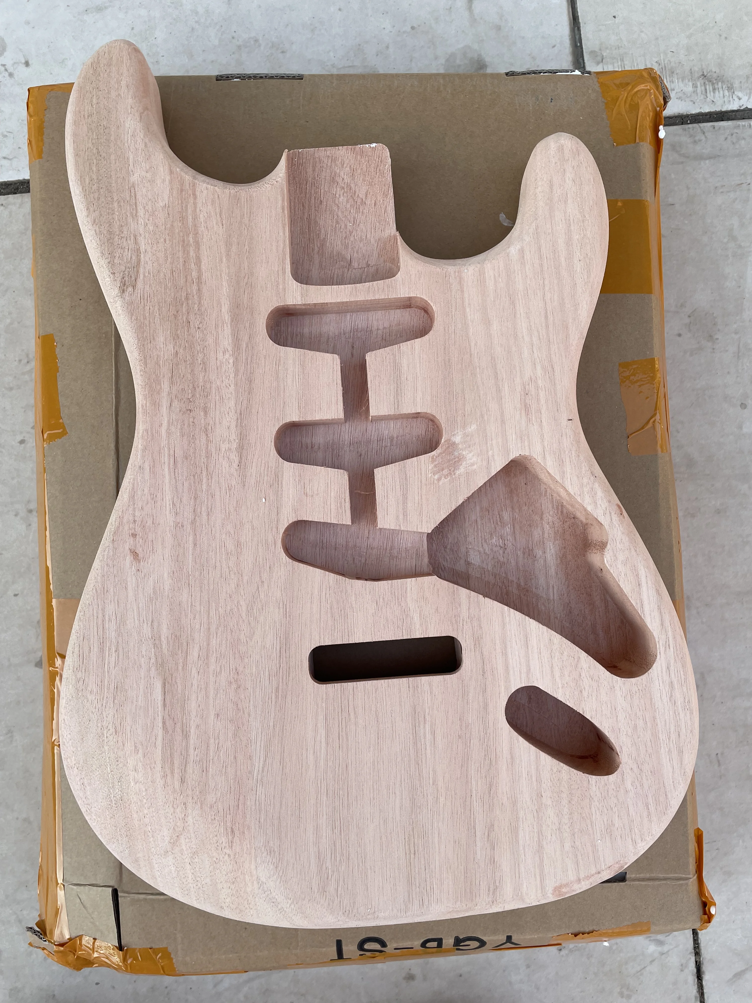 

Best DIY Mahogany Wood Fender Strat Style Semi-finished ST Electric Guitar Body Unfinished Used for SSS Guitarra Kits Building