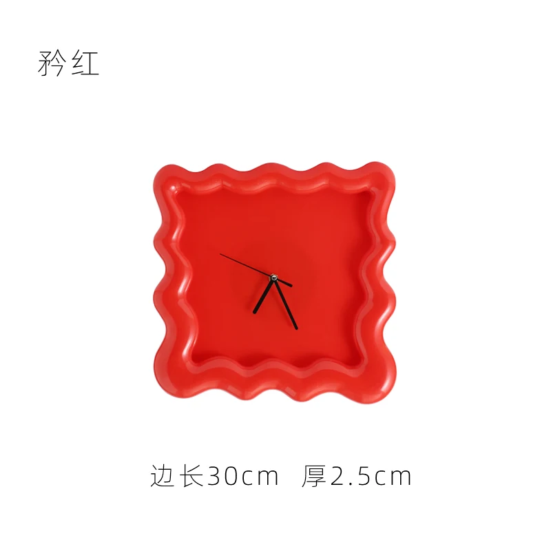 

Настенные часы EpeiusHome кремовой формы