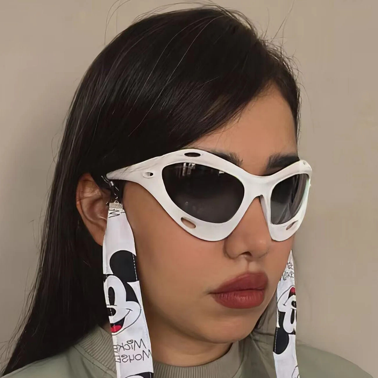 

Роскошная дизайнерская маска Солнцезащитные очки женские модные солнцезащитные очки кошачий глаз для женщин новые цельные солнцезащитные очки для мужчин трендовые товары