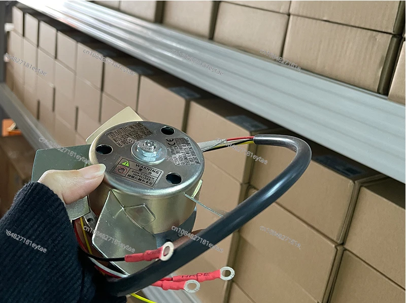 A90L-0001-0536 0537/R Вентилятор охлаждения двигателя шпинделя Fanaco